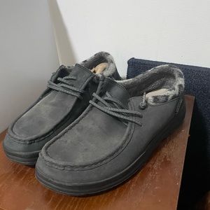 Black and grey hey dudes